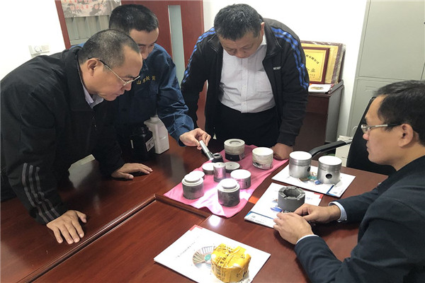 濮阳石油分公司金属表面耐酸蚀处理开展专项研讨