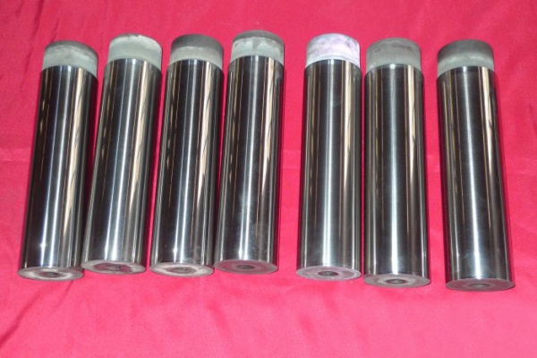 柱塞表面喷涂修复:尺寸精准还原,大幅降低运维成本8.jpg 柱塞表面喷涂修复:尺寸精准还原,大幅降低运维成本8.jpg